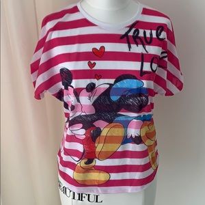 Disney park authentic T-shirt size M pink